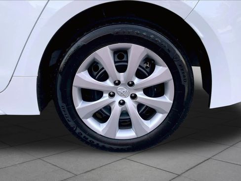Used 2024 Toyota Corolla LE FWD image 10