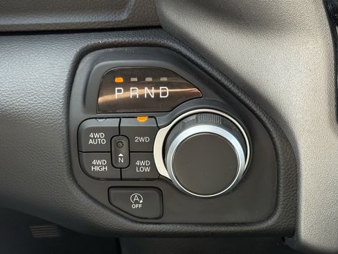 Used 2025 RAM 1500 Big Horn image 24