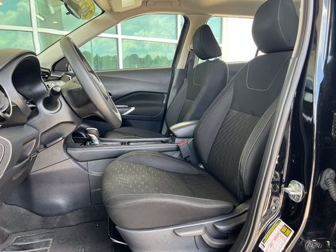Used 2023 Nissan Kicks SV FWD image 13