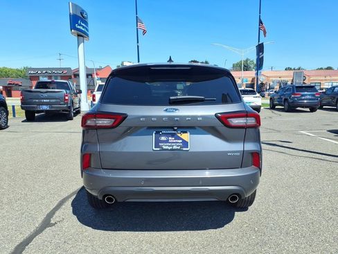 Certified 2024 Ford Escape ST-Line w/ Tech Pack #1 AWD/4WD image 8