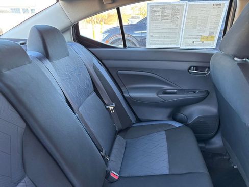 Used 2025 Nissan Versa SV FWD image 35