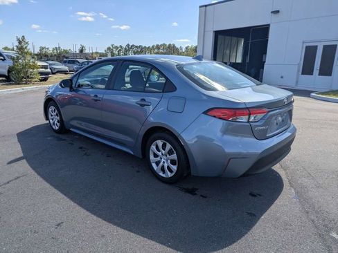 Used 2024 Toyota Corolla LE FWD image 5