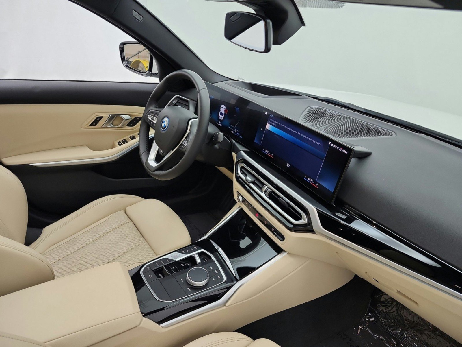 Used 2024 BMW 330e w/ Premium Package RWD image 18