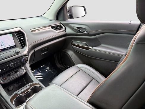 Used 2023 GMC Acadia AT4 w/ Technology Package AWD/4WD image 27