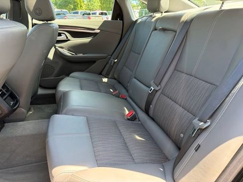 Used 2018 Chevrolet Impala LT w/ Sunroof and Spoiler Package FWD image 9
