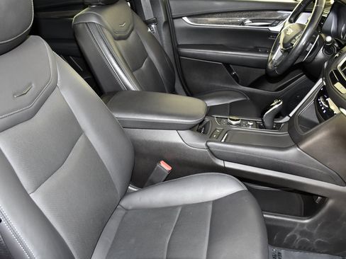 Used 2023 Cadillac XT5 Sportv AWD/4WD image 45