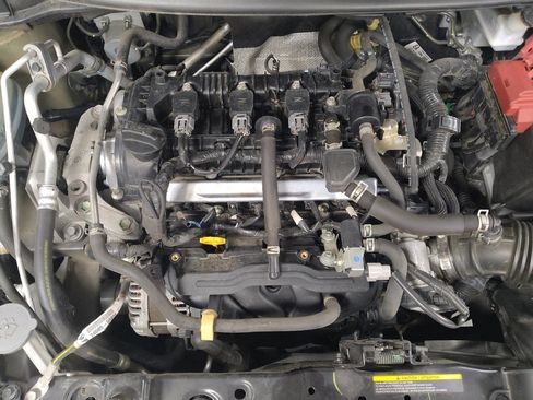 Used 2020 Nissan Versa SV FWD image 30