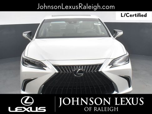 Certified 2025 Lexus ES 300h Ultra Luxury w/ Accessory Package (Z2) image 4