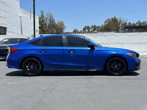 Used 2024 Honda Civic Sport image 2