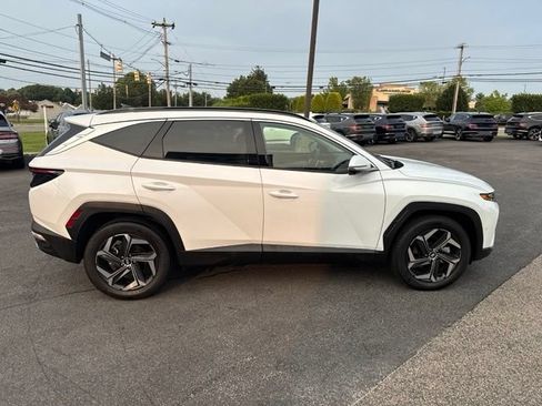 Used 2024 Hyundai Tucson Limited AWD/4WD image 16