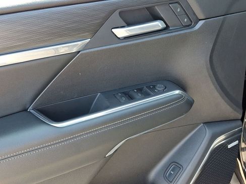 Certified 2025 GMC Acadia Elevation FWD image 29