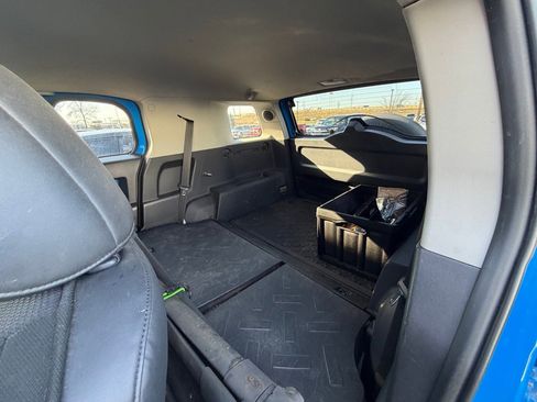 Used 2007 Toyota FJ Cruiser Base image 7