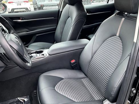 Used 2024 Toyota Camry SE w/ Blackout Package (TMS) AWD/4WD image 8