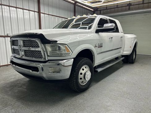 Used 2014 RAM 3500 Laramie image 3