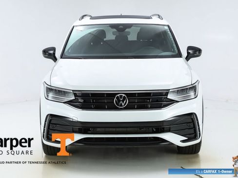 Used 2023 Volkswagen Tiguan SE R-Line AWD/4WD image 16