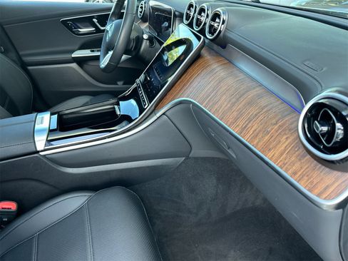 Certified 2025 Mercedes-Benz GLC 300 image 18