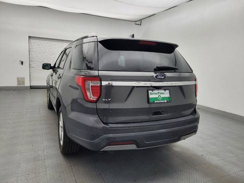 Used 2019 Ford Explorer XLT FWD image 6