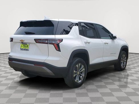 New 2026 Chevrolet Equinox LT w/ Convenience Package II FWD image 3