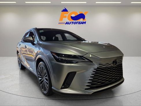 Used 2025 Lexus RX 450h AWD w/ Luxury Package image 6