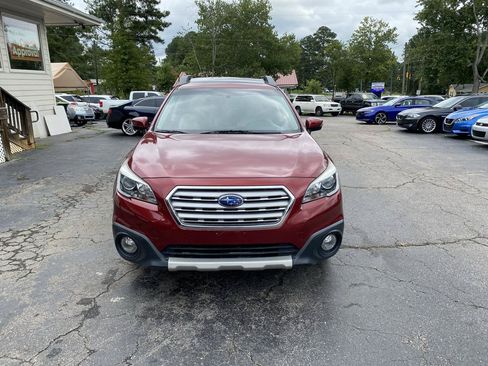 Used 2016 Subaru Outback 2.5i Limited AWD/4WD image 2