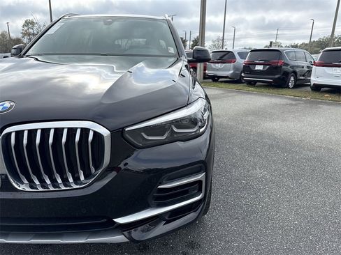 Used 2022 BMW X5 sDrive40i w/ Climate Comfort Package image 9