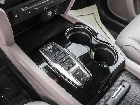 Used 2019 Honda Pilot Touring image 27
