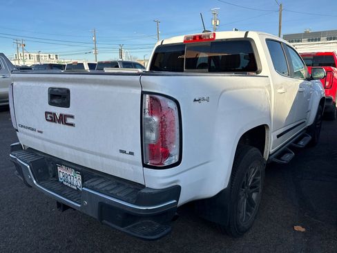 Used 2020 GMC Canyon SLE w/ Driver Alert Package image 2