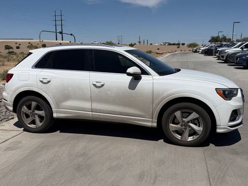 Used 2021 Audi Q3 2.0T Premium image 3