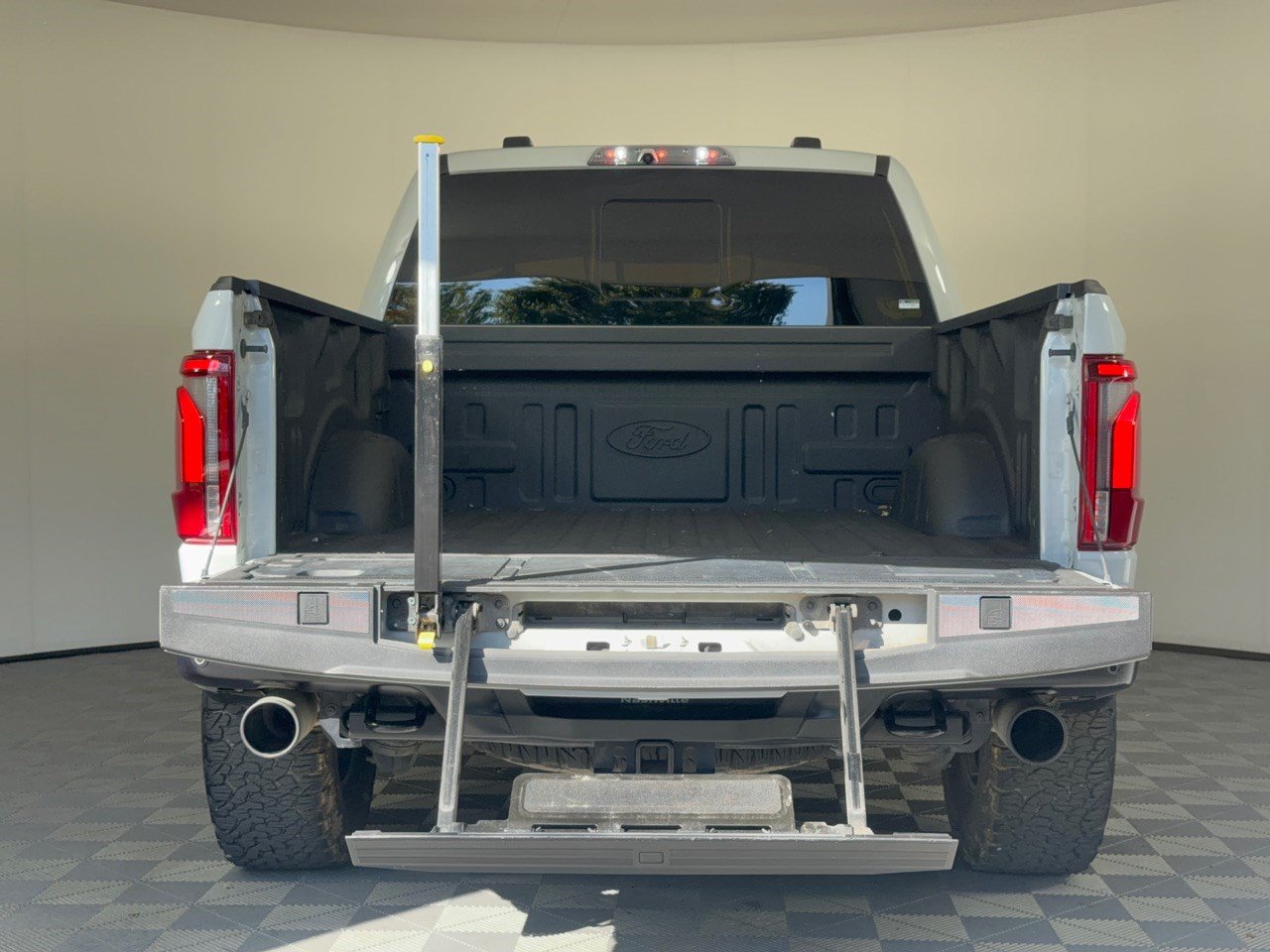 Used 2024 Ford F150 Raptor AWD/4WD image 31