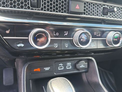 Used 2023 Honda Civic Touring image 28