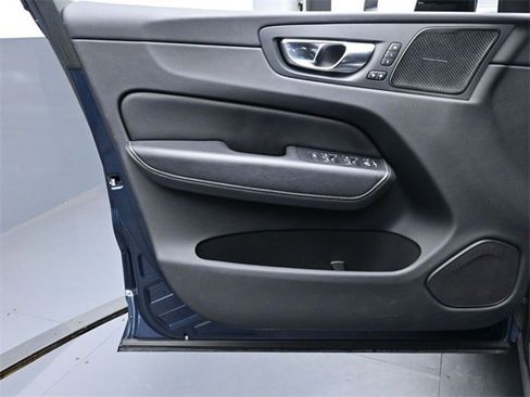 Certified 2023 Volvo XC60 B5 Ultimate FWD image 21