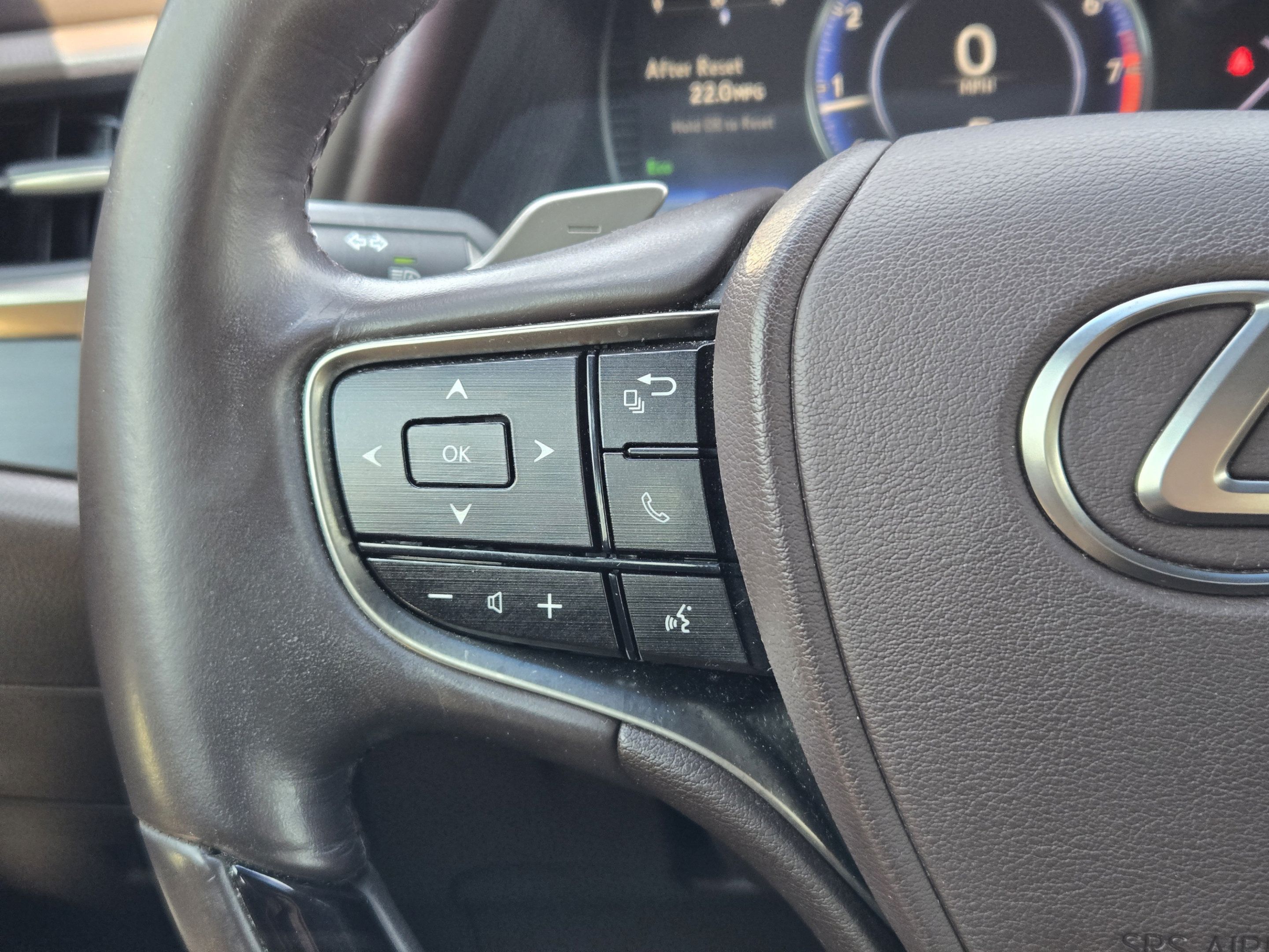 Used 2020 Lexus ES 350 w/ Premium Package FWD image 25