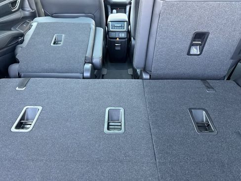 New 2026 Subaru Ascent Limited image 16