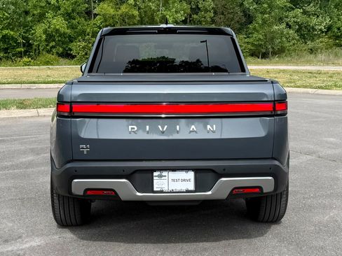 Used 2024 Rivian R1T Adventure AWD/4WD image 7