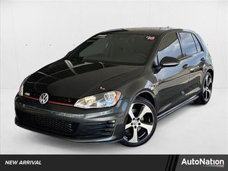 Used 2016 Volkswagen Golf S image 1