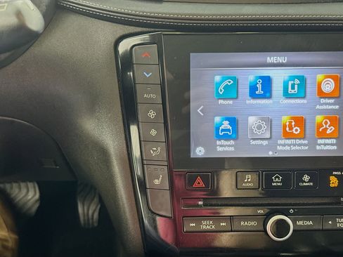 Used 2023 INFINITI QX50 Luxe image 19