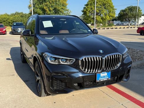 Used 2022 BMW X5 xDrive45e w/ M Sport Package AWD/4WD image 9