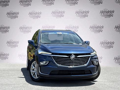 Used 2023 Buick Enclave Essence w/ Experience Buick Package FWD image 2