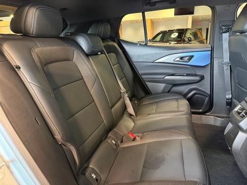Used 2024 Chevrolet Equinox EV LT FWD image 22