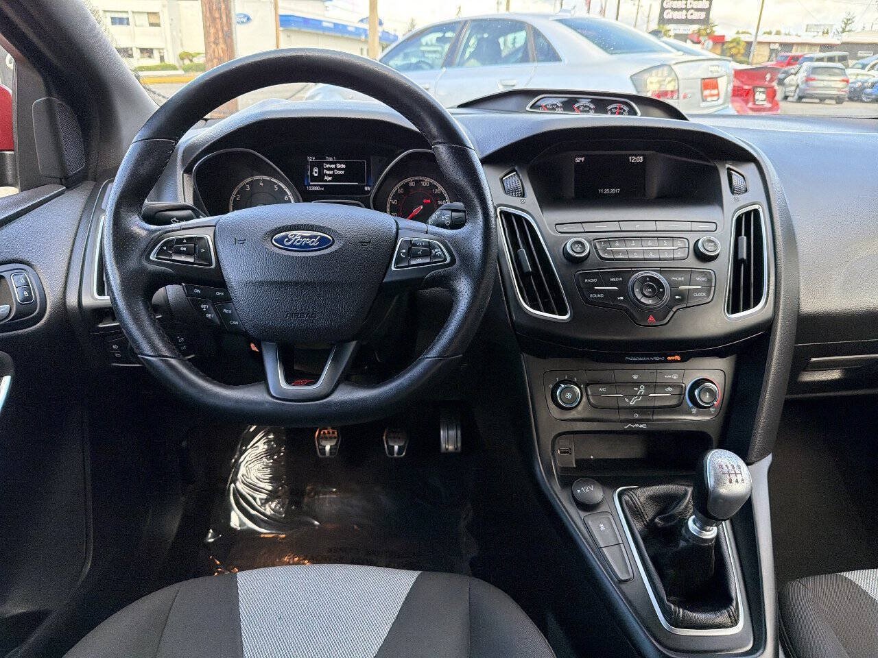 Used 2018 Ford Focus ST FWD image 26