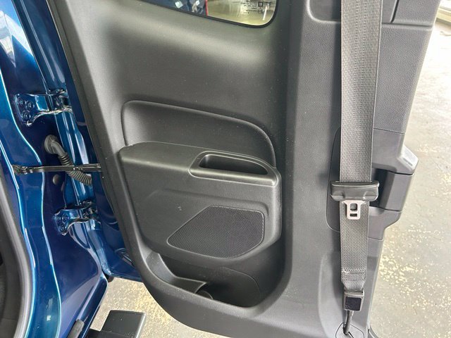 Used 2019 Chevrolet Colorado W/T w/ WT Convenience Package AWD/4WD image 17