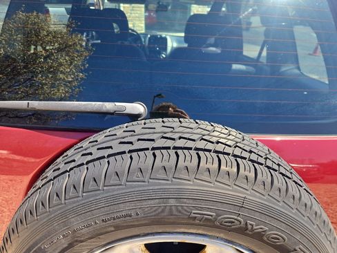 Used 2005 Toyota RAV4 4WD image 23