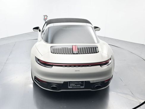 Certified 2021 Porsche 911 Targa 4S image 35