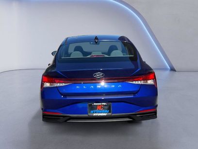 Used 2023 Hyundai Elantra SE