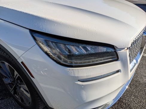 Used 2021 Lincoln Corsair Reserve image 16