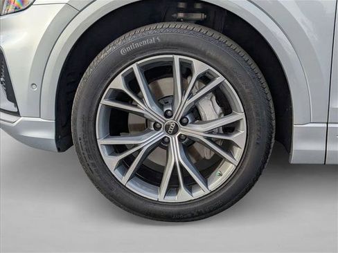 Used 2023 Audi Q8 Premium Plus image 26