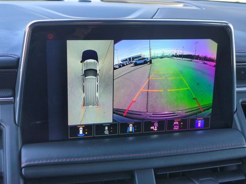 Used 2022 Chevrolet Tahoe RST w/ Luxury Package image 14