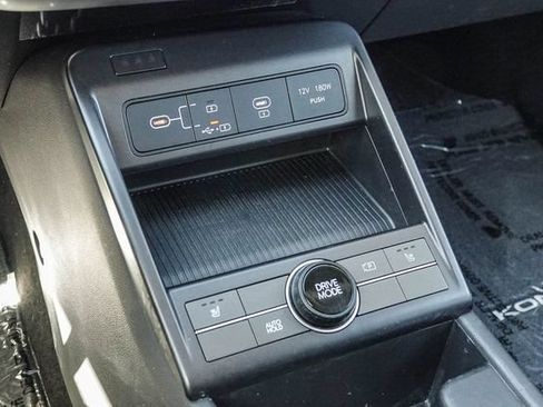 Certified 2024 Hyundai Kona SEL FWD image 22