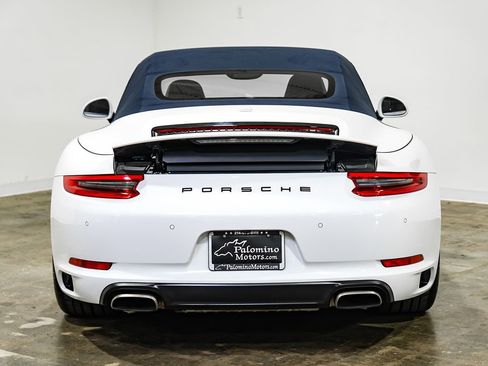Used 2017 Porsche 911 Carrera image 11