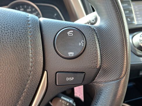 Used 2014 Toyota RAV4 LE FWD image 21